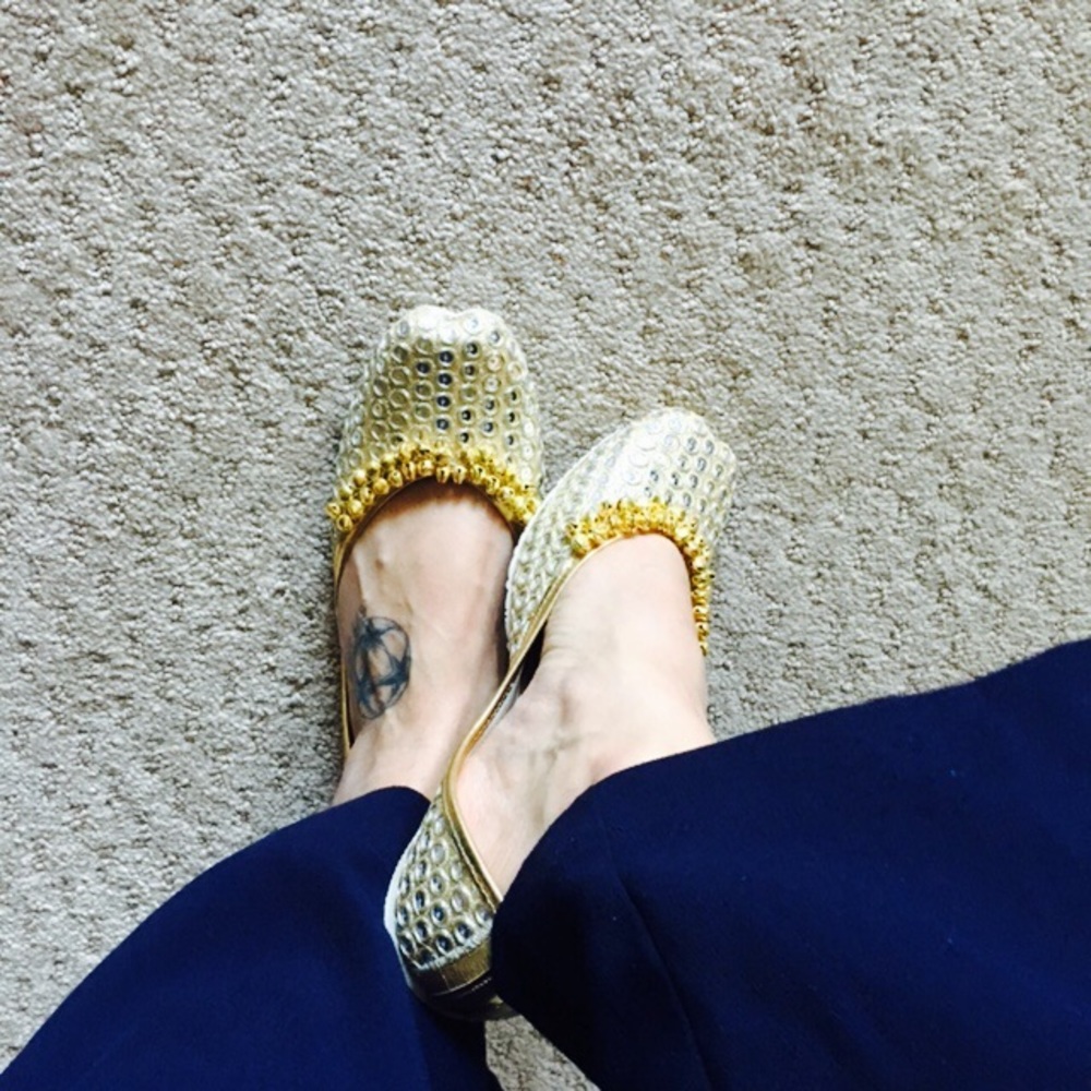 MOVING OUT SOON ! MUST GO! Shoes - Picture 2 of 8